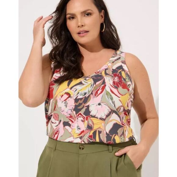 Torrid floral Challis Stitch Detail Tank - Picture 5 of 10